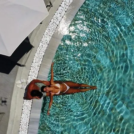 Nama Retreat Отель Пастида