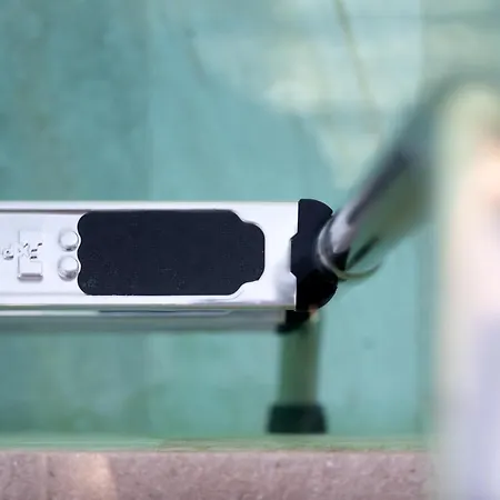 Отель Nama Retreat