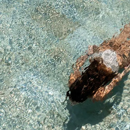 Отель Nama Retreat