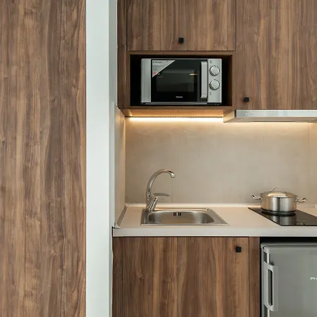 Nama Retreat Pastida