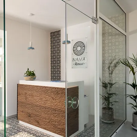 Nama Retreat ホテル Pastida