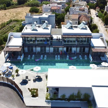 فندق Nama Retreat