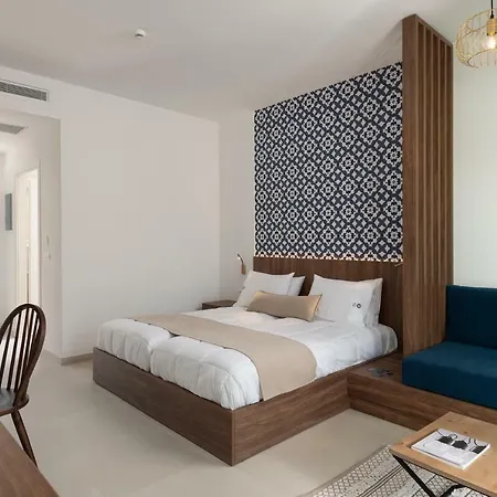 Hotel Nama Retreat