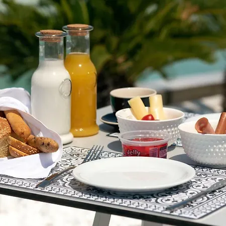 فندق Nama Retreat Pastida