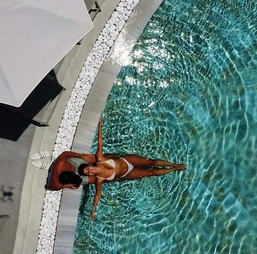 Nama Retreat فندق Pastida