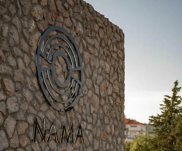 Nama Retreat فندق 5*