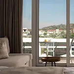 מלון Nama Retreat 5*