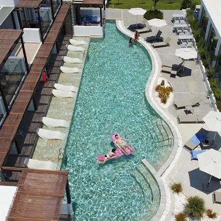 Nama Retreat Hotel 5*