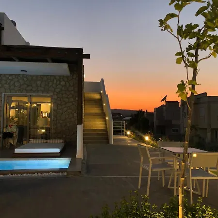 Hotel Nama Retreat